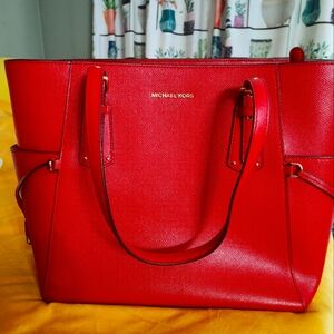 Michael Kors tote